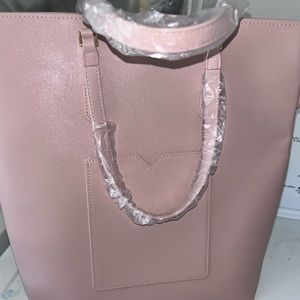 Brand new just don’t like the purse it’s too big for my liking